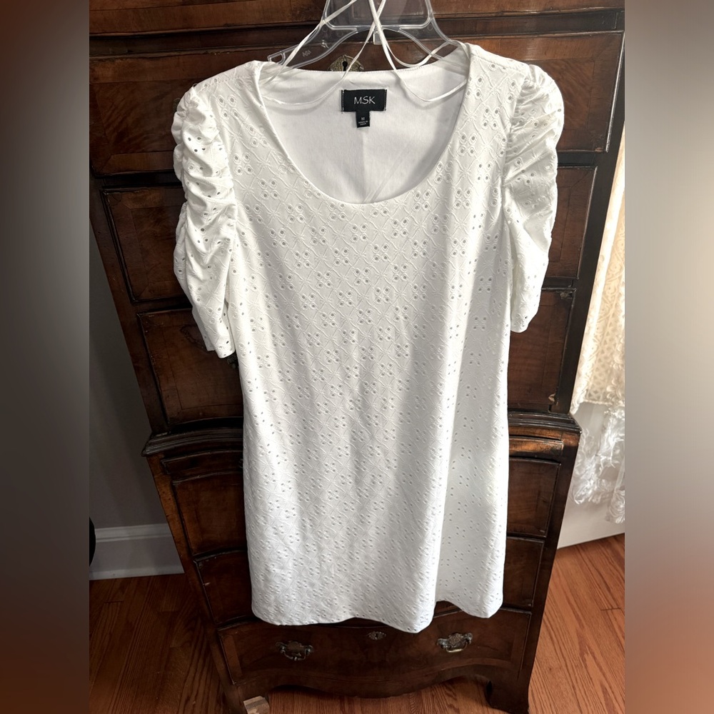 MSK eyelet dress worn for engagement photos (~1 hr) - size medium